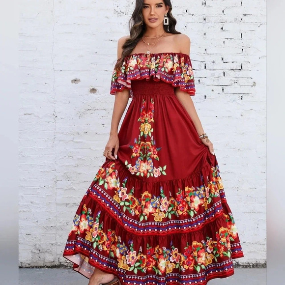 Off-Shoulder Floral Printed Dress - Picture 3 of 5